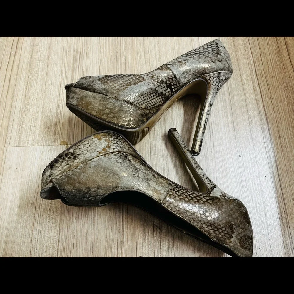 Brash Platform Peep- toe Stilettos heels - Picture 7 of 14